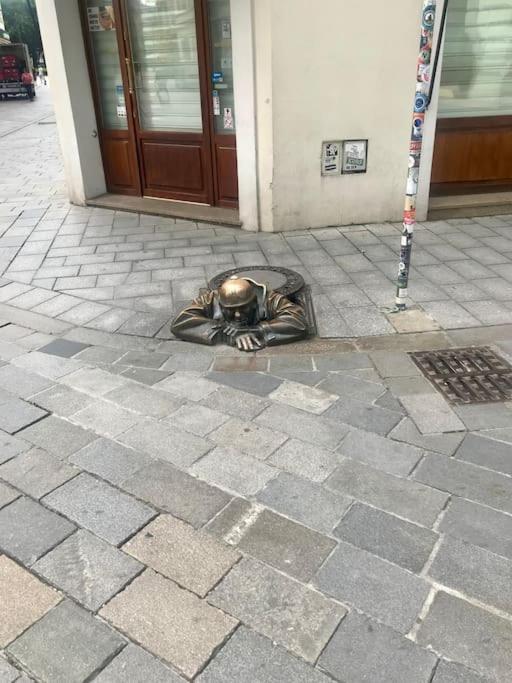 1St May Plaza Bratislava Eksteriør billede